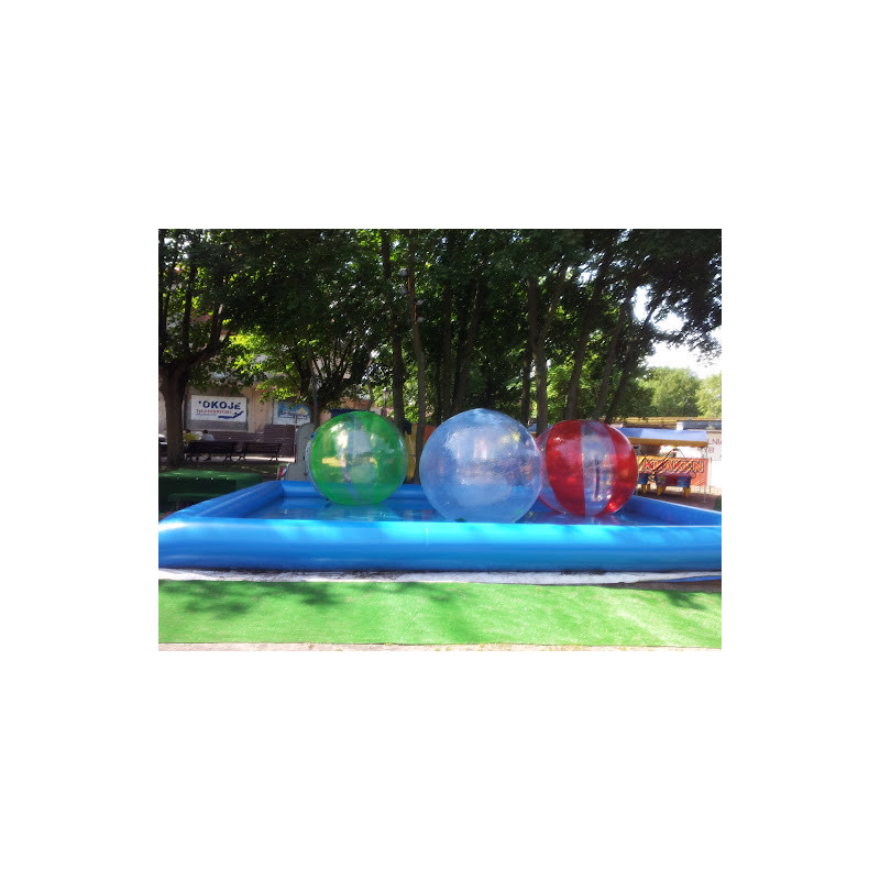 Basen z kulami wodnymi